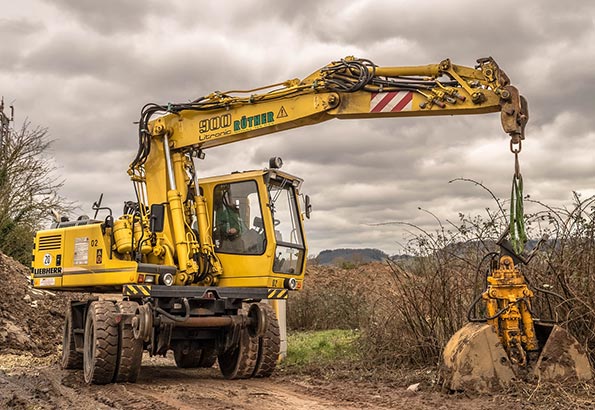 挖掘机与推土机操作技巧培训